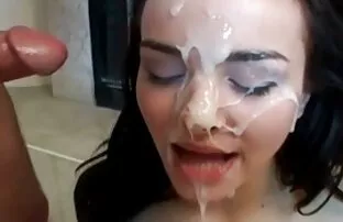XXX आदमी और लड़की नग्न रगड़ प्रत्येक वीडियो पिक्चर सेक्सी में अन्य के साथ कमाना तेल