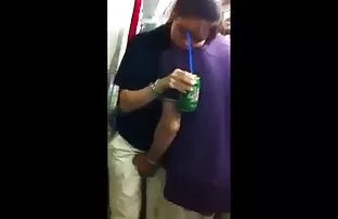 XXX आदमी सेक्सी पिक्चर भेजो वीडियो में caresses मुंडा किट्टी हाथ busty प्रेमिका Dunashe में के स्नानघर