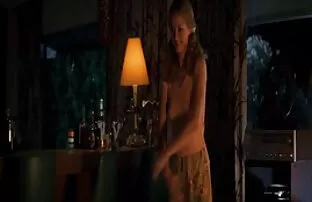 XXX सुंदर बेब caresses उसके गीला सेक्सी सेक्सी पिक्चर वीडियो में किट्टी के साथ उंगलियों