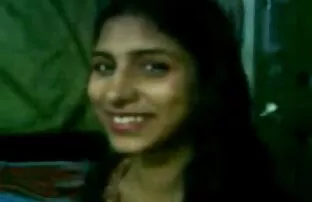 XXX बच्ची अपनी नौकरी रखने के लिए प्रधान के साथ सेक्स करने के लिए राजी हो गई सेक्सी पिक्चर वीडियो में सेक्सी पिक्चर वीडियो ।