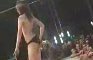 XXX संकीर्ण आंखों हिंदी में सेक्सी पिक्चर वीडियो लेस्बियन caresses उसके मोटा प्रेमिका ' s किट्टी