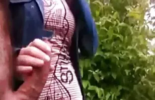 XXX परेशान दादा बगीचे में एक युवा पोती थी सेक्सी पिक्चर वीडियो में दिखाओ