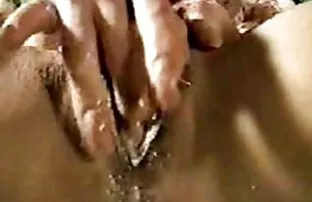 XXX रूसी लेस्बियन बैठता है पर उसके चेहरा के साथ एक हिंदी में वीडियो सेक्सी पिक्चर लड़की