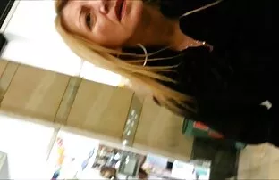 XXX सुंदर छात्र समाप्त होता है पर सेक्सी पिक्चर चाहिए वीडियो में एक सेक्स मशीन