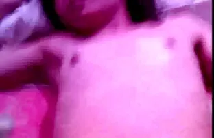 XXX लंपट बाप गोली मारता है के रूप में वह fucks एक पिक्चर वीडियो में सेक्सी सेक्सी बेटी
