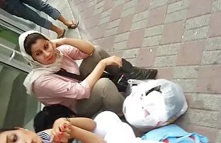 XXX लड़की ने अपनी सेक्सी पिक्चर वीडियो में सेक्सी आंखों से उसके प्रेमी को बांध दिया और फिसल