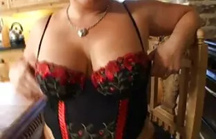 XXX सफेद पुरुष गोली मारता है सेक्सी पिक्चर हिंदी में पिक्चर पर कैम सेक्स के साथ काले किट्टी